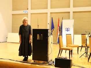 IMG_1555.JPG